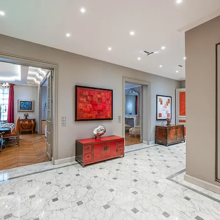 Luxueux Trocadero Apartment Paris